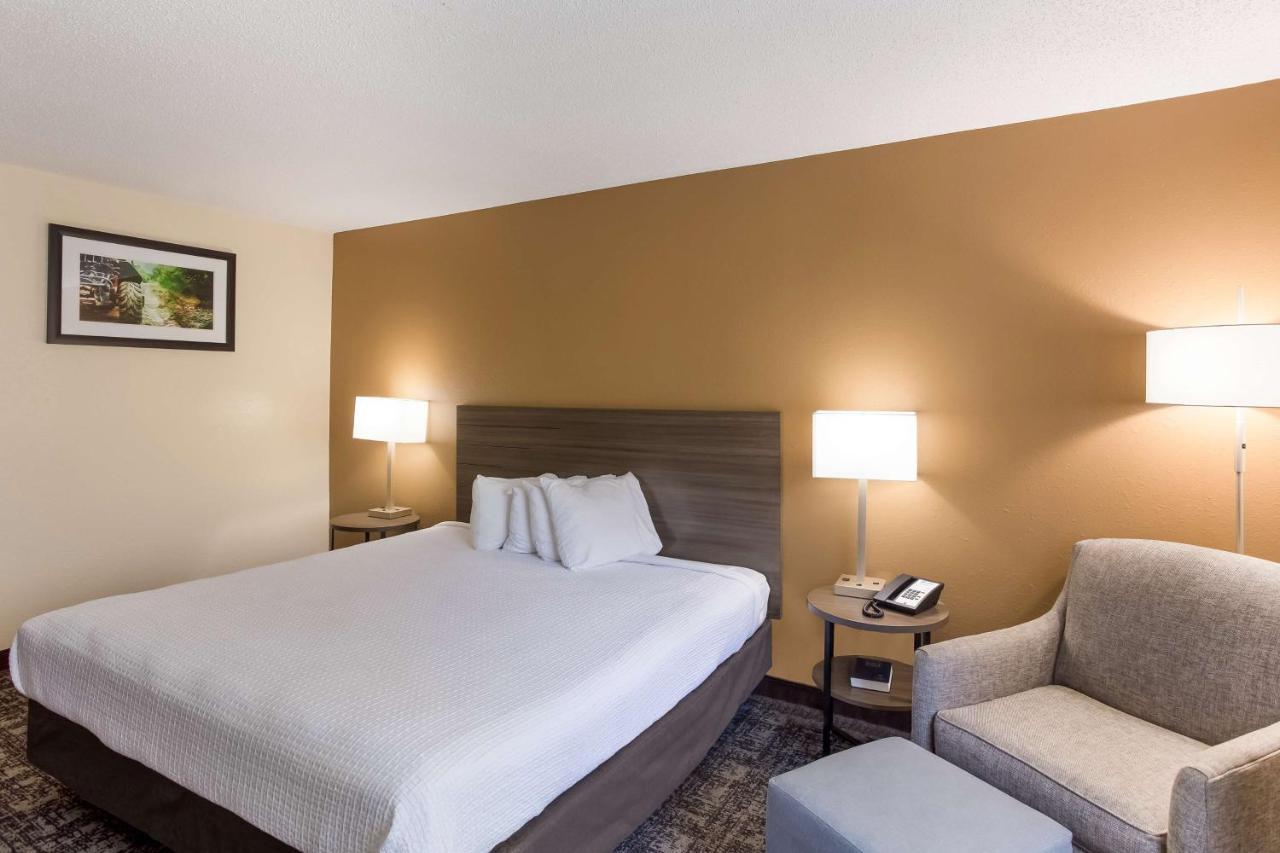 Best Western Logan Inn Chapmanville Экстерьер фото