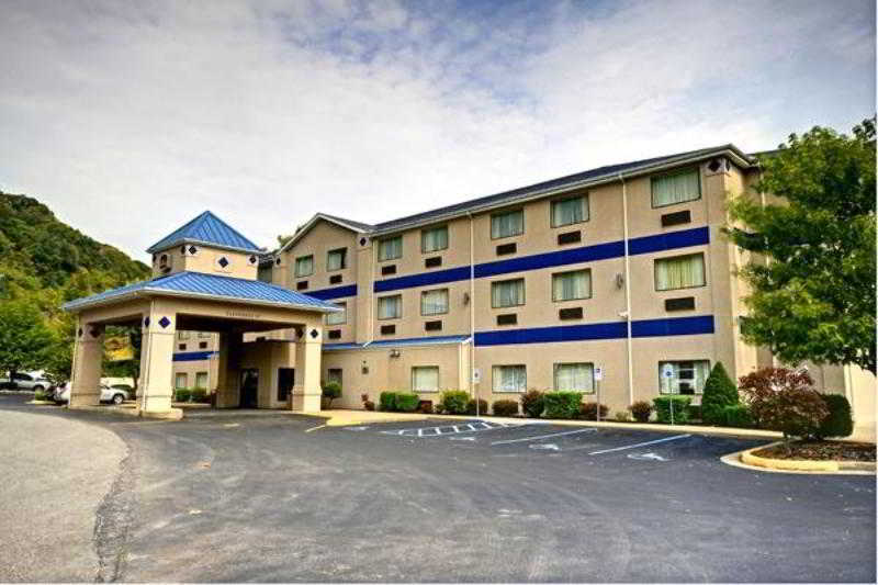 Best Western Logan Inn Chapmanville Экстерьер фото