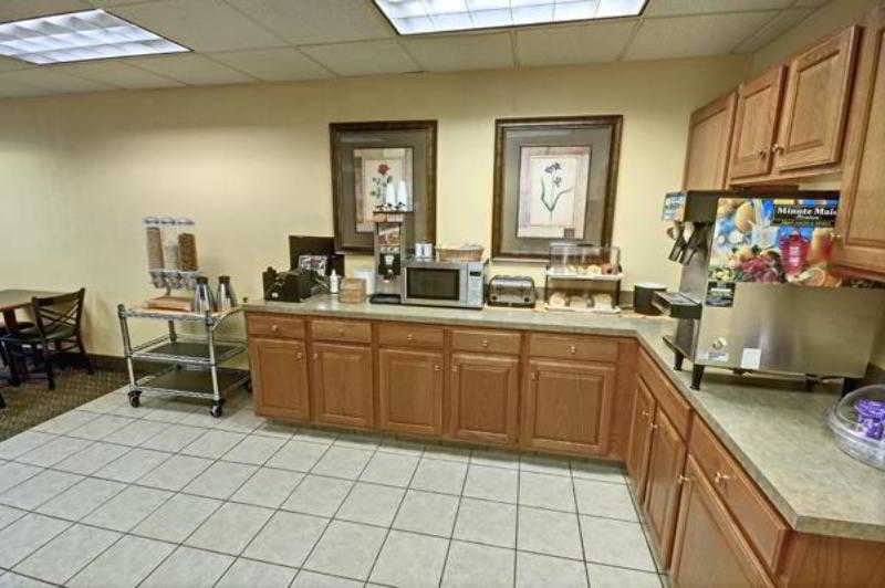 Best Western Logan Inn Chapmanville Ресторан фото