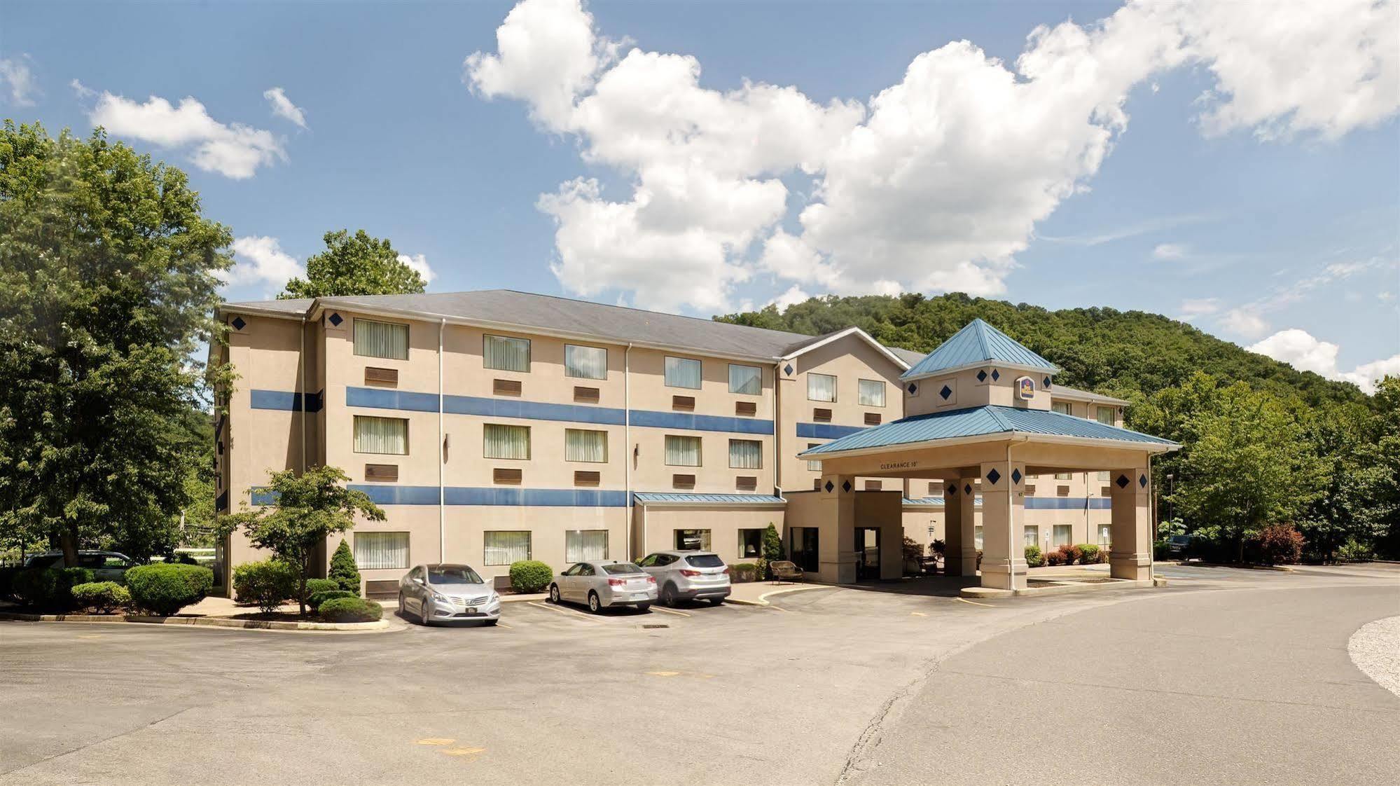 Best Western Logan Inn Chapmanville Экстерьер фото